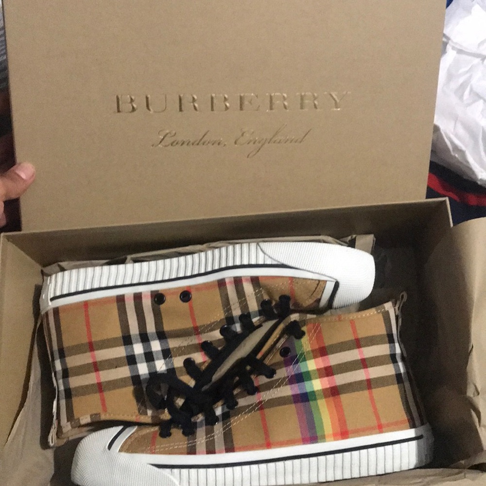 Burberry Hightops